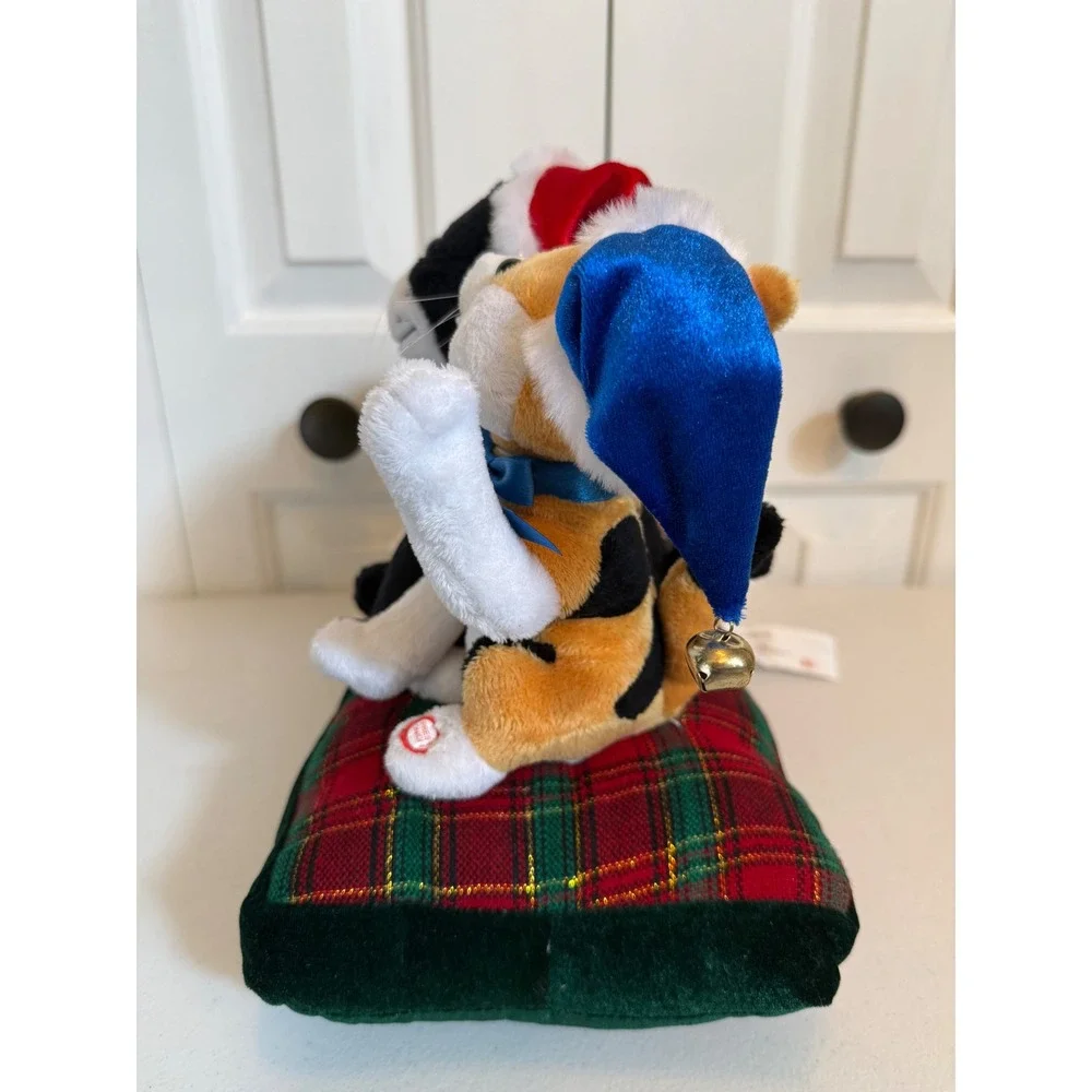 Gemmy Animated Christmas Cats Trio on Plaid Pillow Holiday Musical Plush 2005
